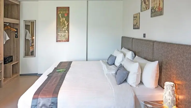 Deluxe Tek Büyük Yataklı Oda, 1 Çift Kişilik Yatak, Sigara İçilmez, Şehir Manzaralı
