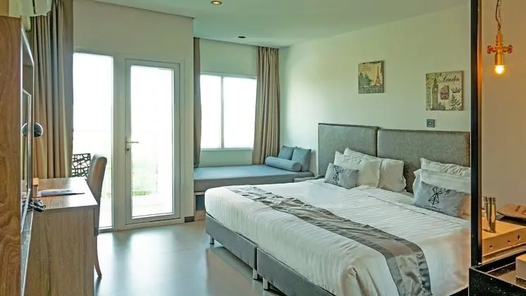 Superior Tek Büyük Yataklı Oda, 1 Çift Kişilik Yatak, Balkon, Şehir Manzaralı