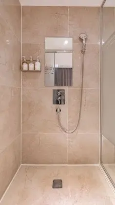 Premium Tek Büyük Yataklı Oda