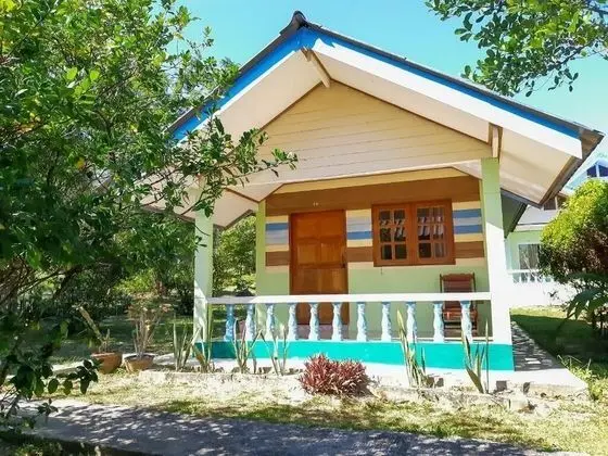 Bungalow with Garden View