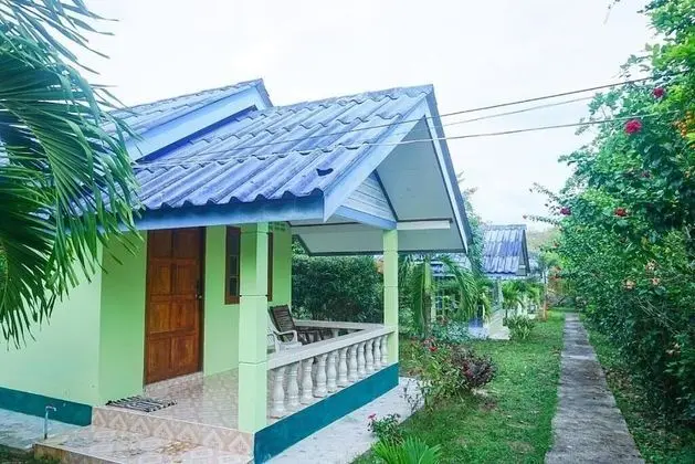 Bungalow with Garden View