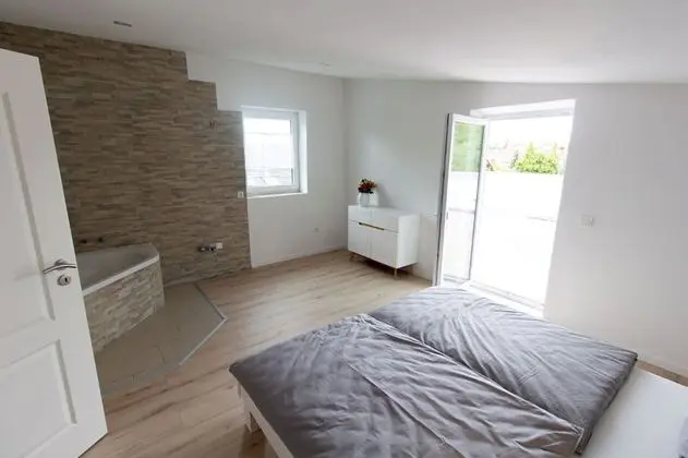 Çatı Katı Süiti (Penthouse), Bahçe Manzaralı