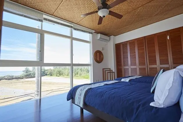 Ev (Made Ocean Front Private VacationHome)