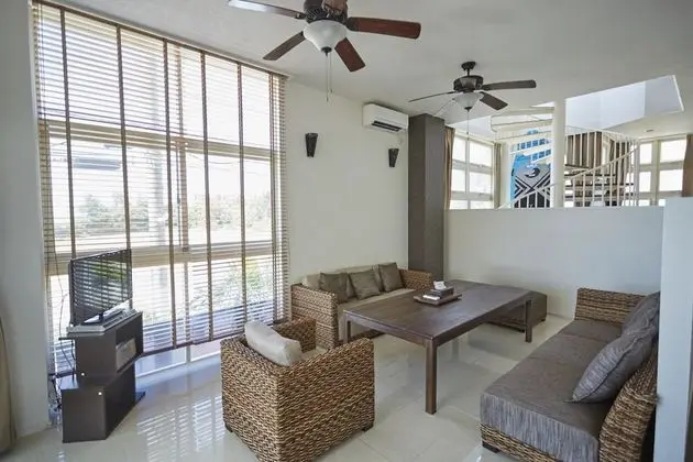 Ev (Made Ocean Front Private VacationHome)