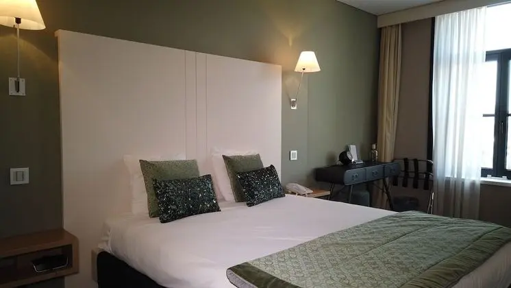 İki Ayrı Yataklı Oda, Şehir Manzaralı