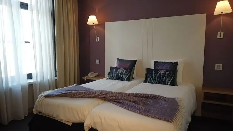 İki Ayrı Yataklı Oda, Şehir Manzaralı