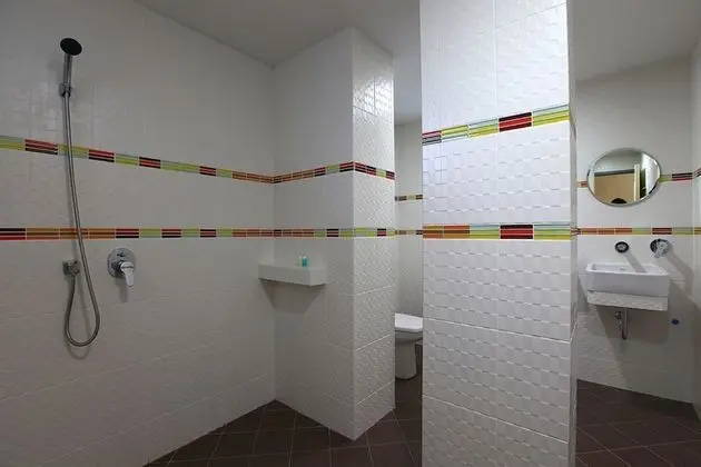 Connecting Room