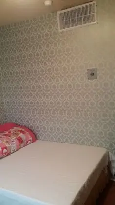 Üç Kişilik Oda, Şehir Manzaralı
