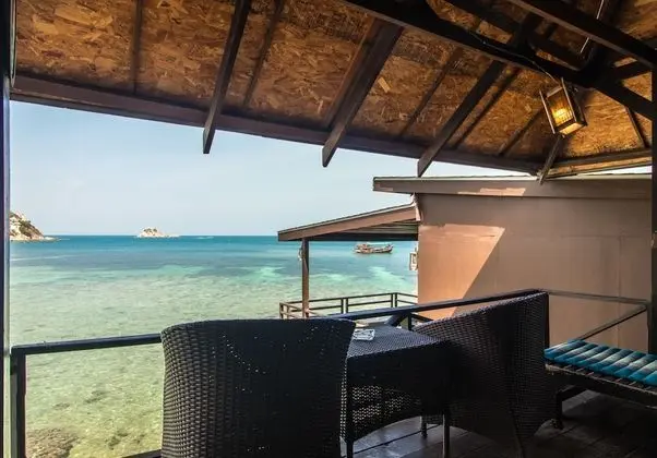 Good sea view bungalow