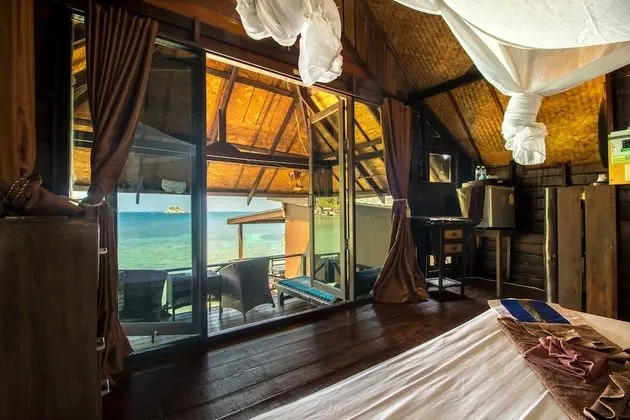 Good sea view bungalow
