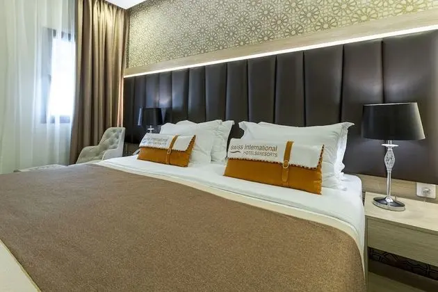 Luxury Tek Büyük Yataklı Oda