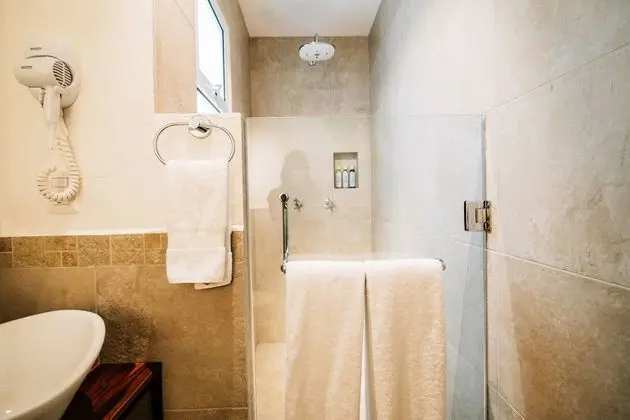 Comfort Dört Kişilik Oda
