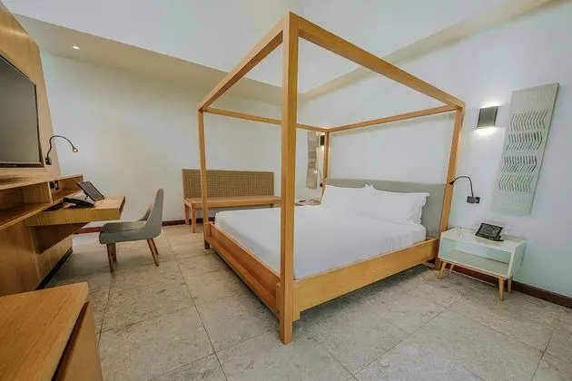 Tabacon Suite King  Bed