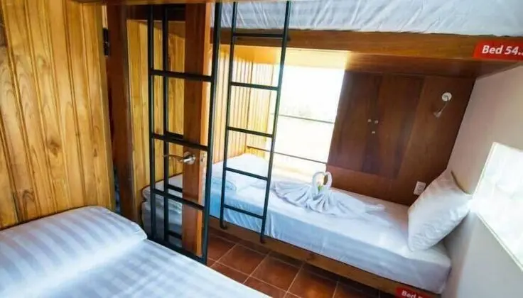 Ortak Ranzalı Oda, Sadece kadınlar için (Bed in 4-bed)