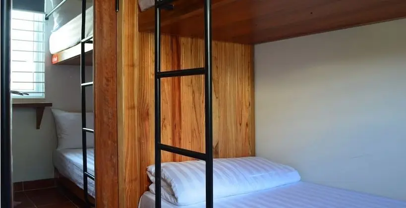 Ortak Ranzalı Oda, Sadece kadınlar için (Bed in 4-bed)