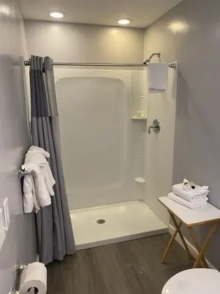 Luxury Oda