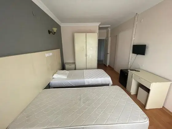 Standard Üç Kişilik Oda, Deniz Manzaralı