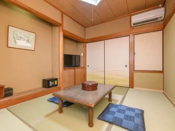 Traditional İki Ayrı Yataklı Oda, Ortak Banyo (Japanese Style)