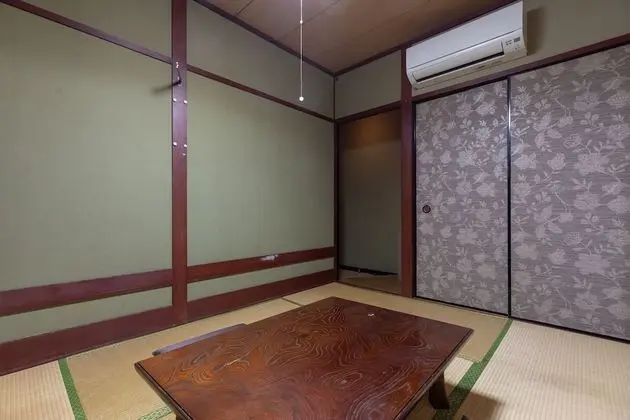 Traditional Oda, Sigara İçilebilir, Ortak Banyo (Japanese, 2 guests)