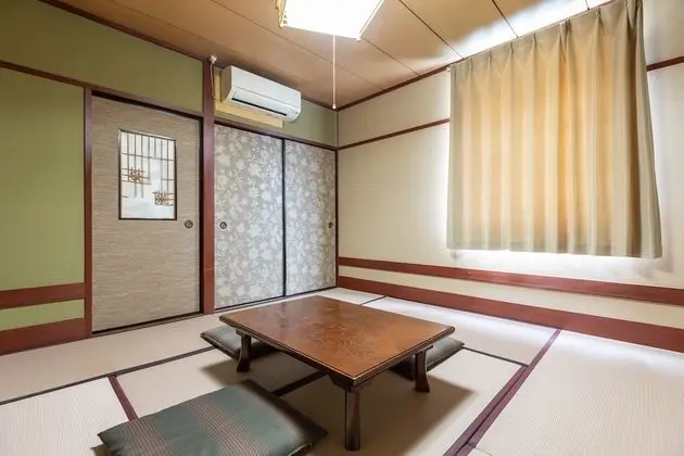 Traditional Oda, Sigara İçilebilir, Ortak Banyo (Japanese, 3 guests)