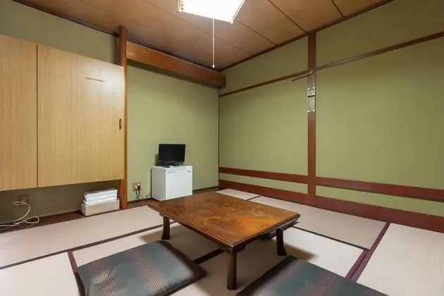 Traditional Oda, Sigara İçilebilir, Ortak Banyo (Japanese, 3 guests)
