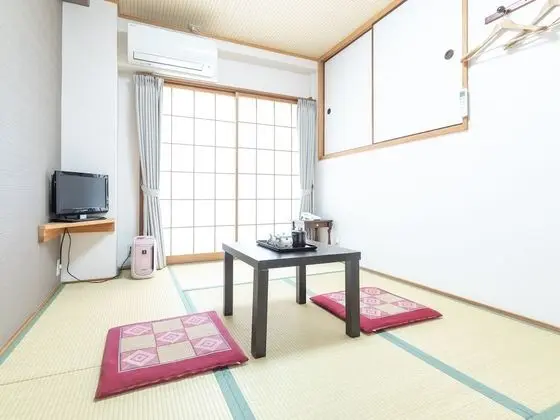 İki Ayrı Yataklı Oda, Sigara İçilmez, Ortak Banyo (Japanese)
