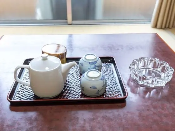 Üç Kişilik Oda, Sigara İçilebilir, Ortak Banyo (Japanese)