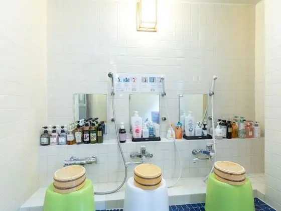 Üç Kişilik Oda, Sigara İçilebilir, Ortak Banyo (Japanese)