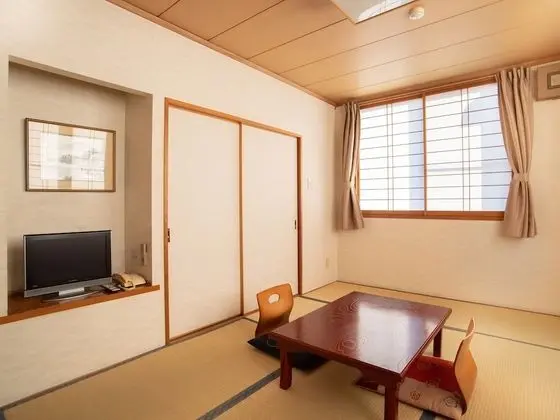 Traditional İki Ayrı Yataklı Oda, Sigara İçilebilir, Ortak Banyo (Japanese Style, Up to 2 Guests)