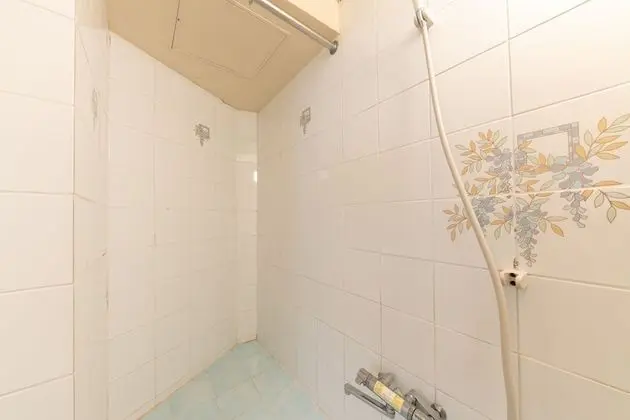 Tek Büyük Yataklı Oda, Sigara İçilebilir