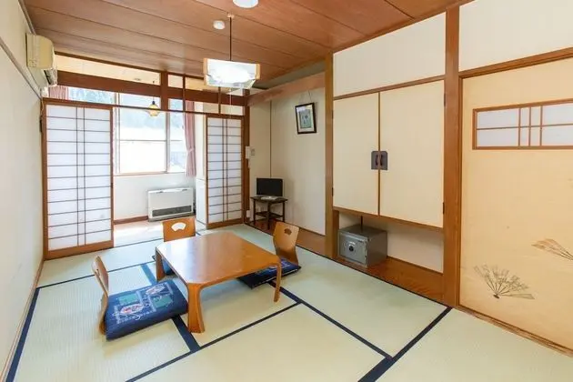 Traditional Oda, Ortak Banyo (Japanese Style, Triple)