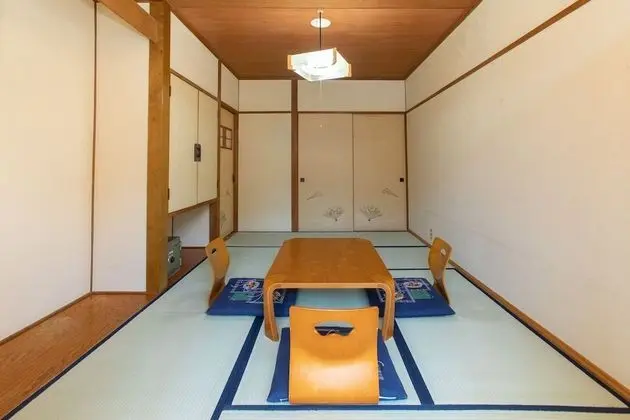 Traditional Oda, Ortak Banyo (Japanese Style, Triple)