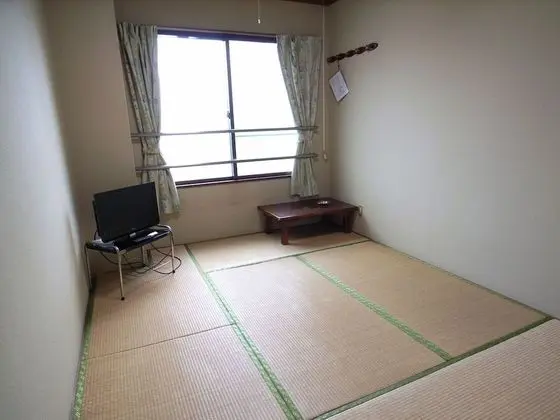 Traditional İki Ayrı Yataklı Oda, Ortak Banyo