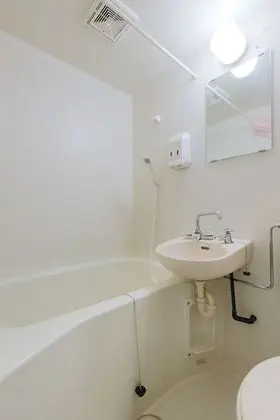 Tek Kişilik Oda, Sigara İçilebilir