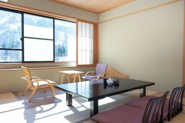 Family Oda (Japanese Style, with Shared Washroom)