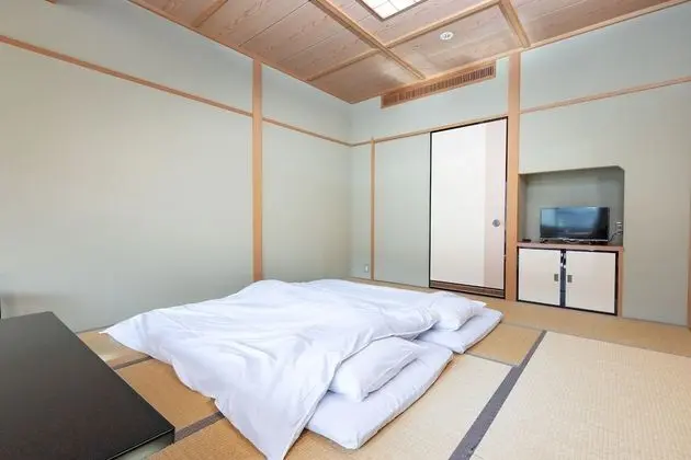 Traditional Dört Kişilik Oda (Japanese Style)