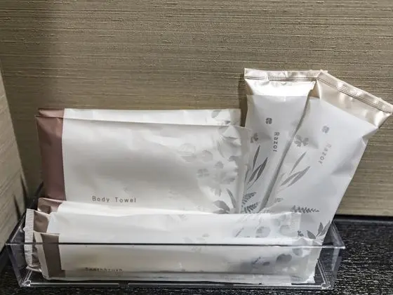 İki Ayrı Yataklı Oda, Sigara İçilmez