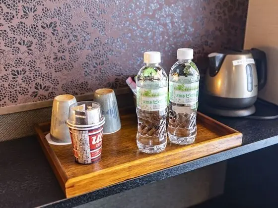 İki Ayrı Yataklı Oda, Sigara İçilmez