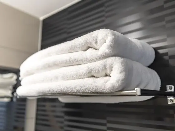 İki Ayrı Yataklı Oda, Sigara İçilmez