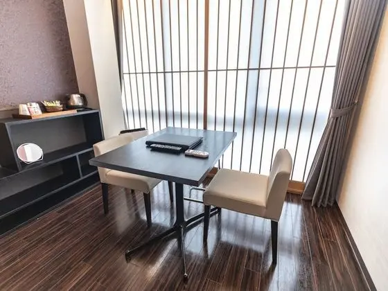 Tek Büyük Yataklı Oda, Sigara İçilmez