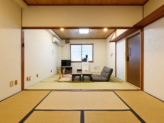 Traditional Dört Kişilik Oda, Sigara İçilmez (Japanese, Shared Washroom)
