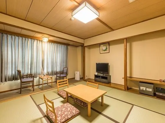 Traditional Oda, Ortak Banyo (Japanese, Quadruple)