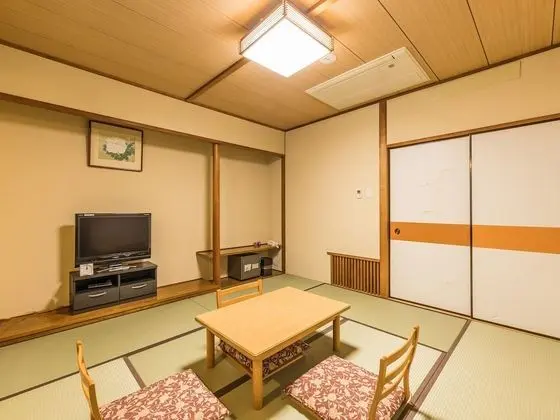 Traditional Oda, Ortak Banyo (Japanese, Quadruple)