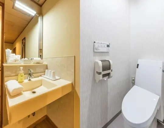 Traditional Üç Kişilik Oda, Ortak Banyo (Japanese, Triple)