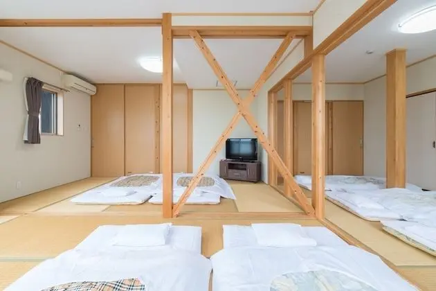 Traditional Oda, Sigara İçilebilir, Ortak Banyo (Japanese Style, for 8 Guests)