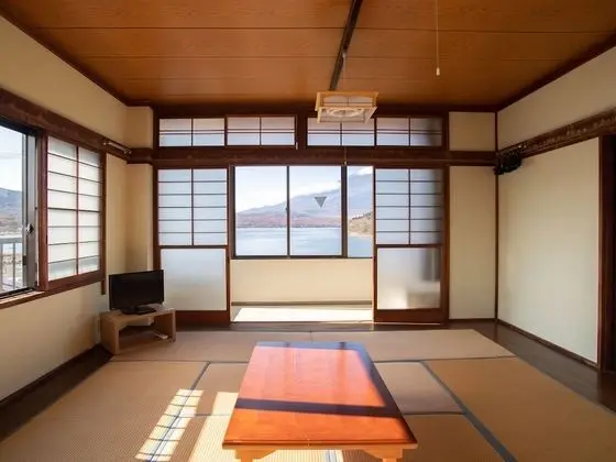 Traditional Dört Kişilik Oda, Sigara İçilmez (Japanese Style, Shared Washroom)