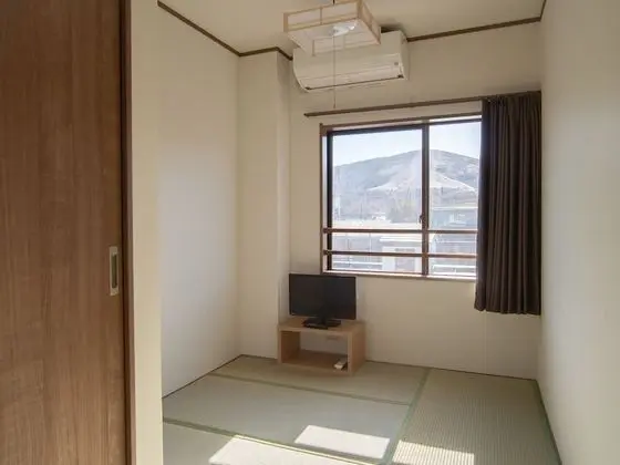 Traditional İki Ayrı Yataklı Oda, Sigara İçilmez (Japanese Style, Shared Washroom)