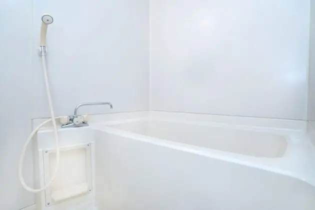 Tek Kişilik Oda, Sigara İçilebilir
