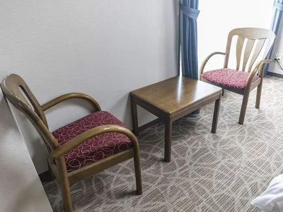 İki Ayrı Yataklı Oda, Sigara İçilmez
