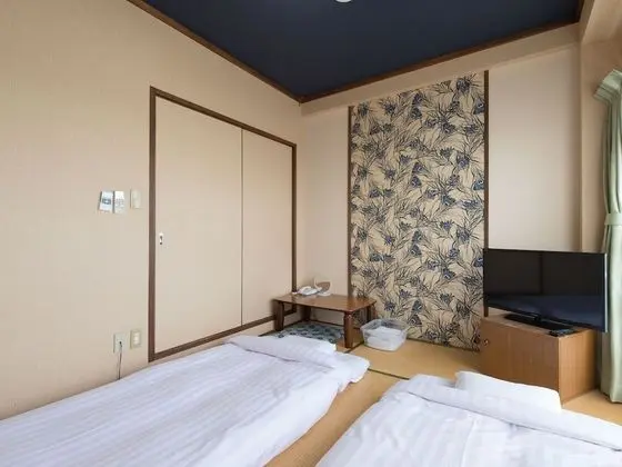 Traditional Oda, Sigara İçilmez (Japanese, up to 2 guests)